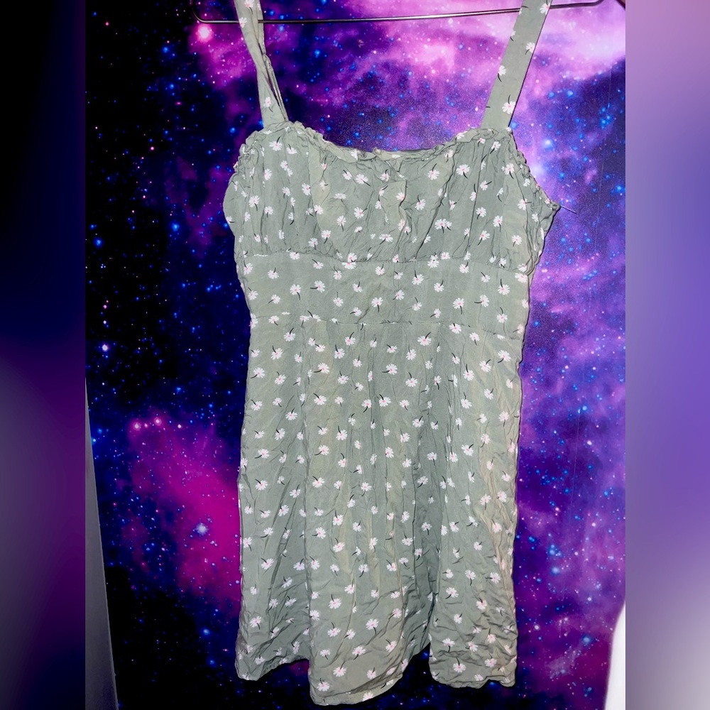 Cute flower dress!